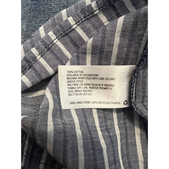 Universal Thread Blue Strip Split Neck Tank Top  Size L  Embroidered Neck Trim - Picture 4 of 6